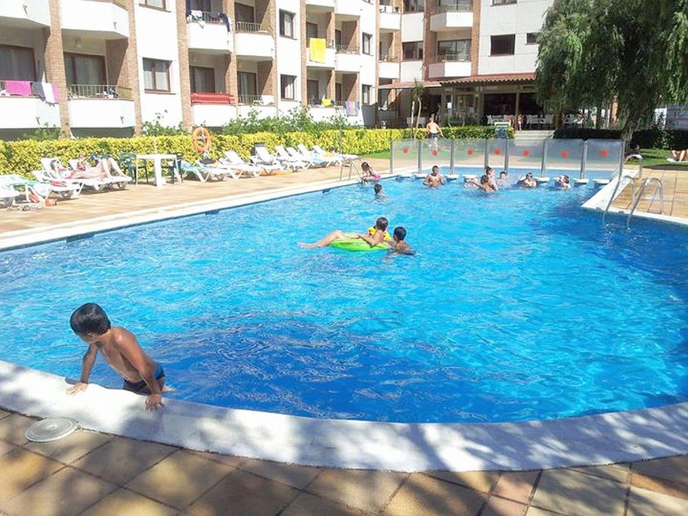 Aparthotel Mariposas 2*